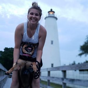 Meet your Posher, Caroline